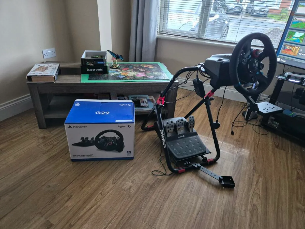 Steering wheel - Image 1