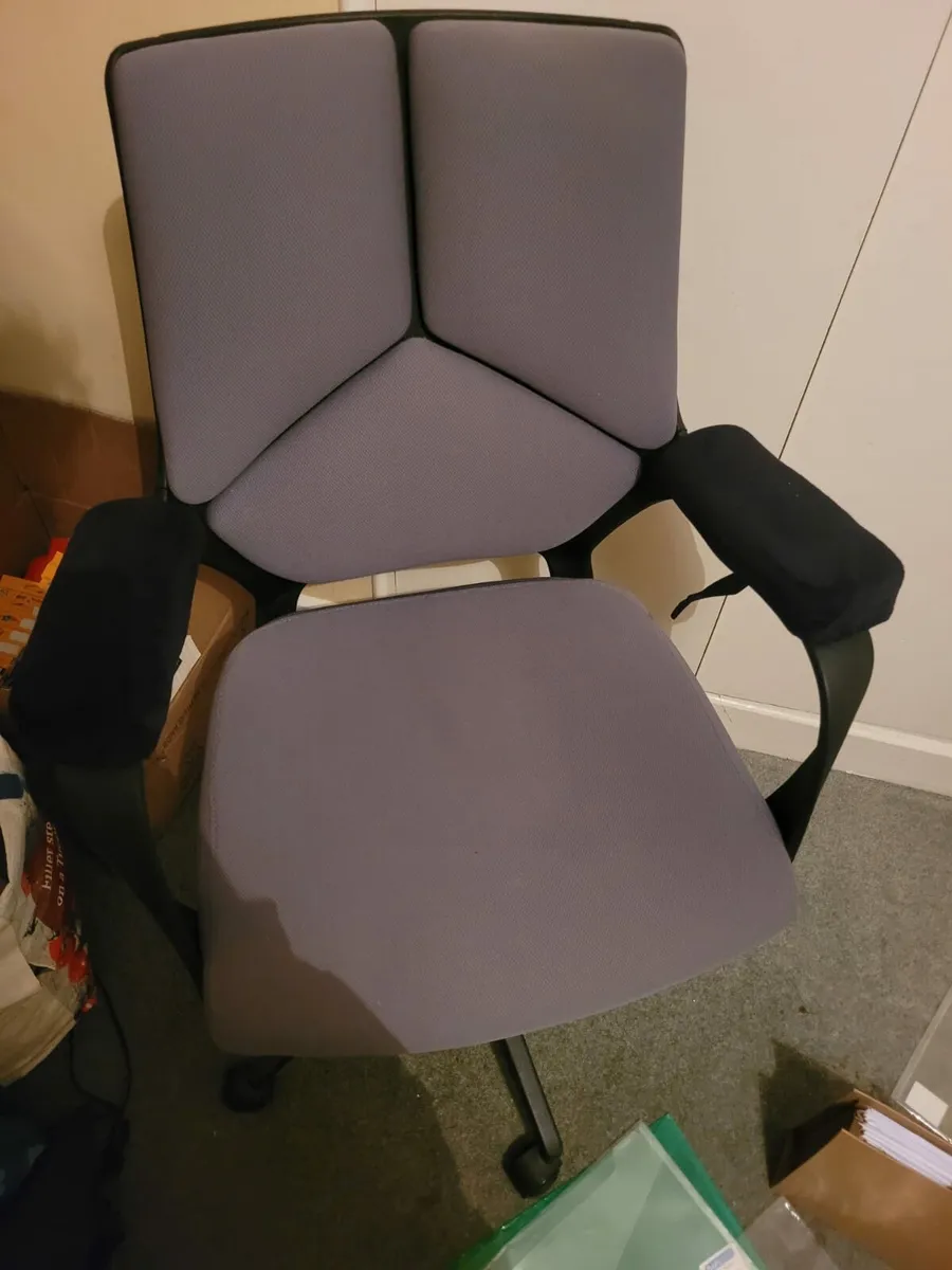 Office Desk Chair - Image 3