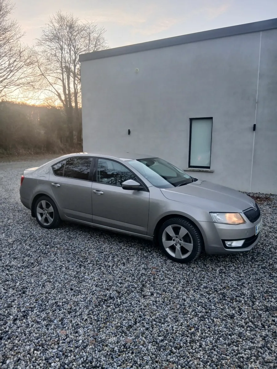 Skoda Octavia 2014 - Image 2