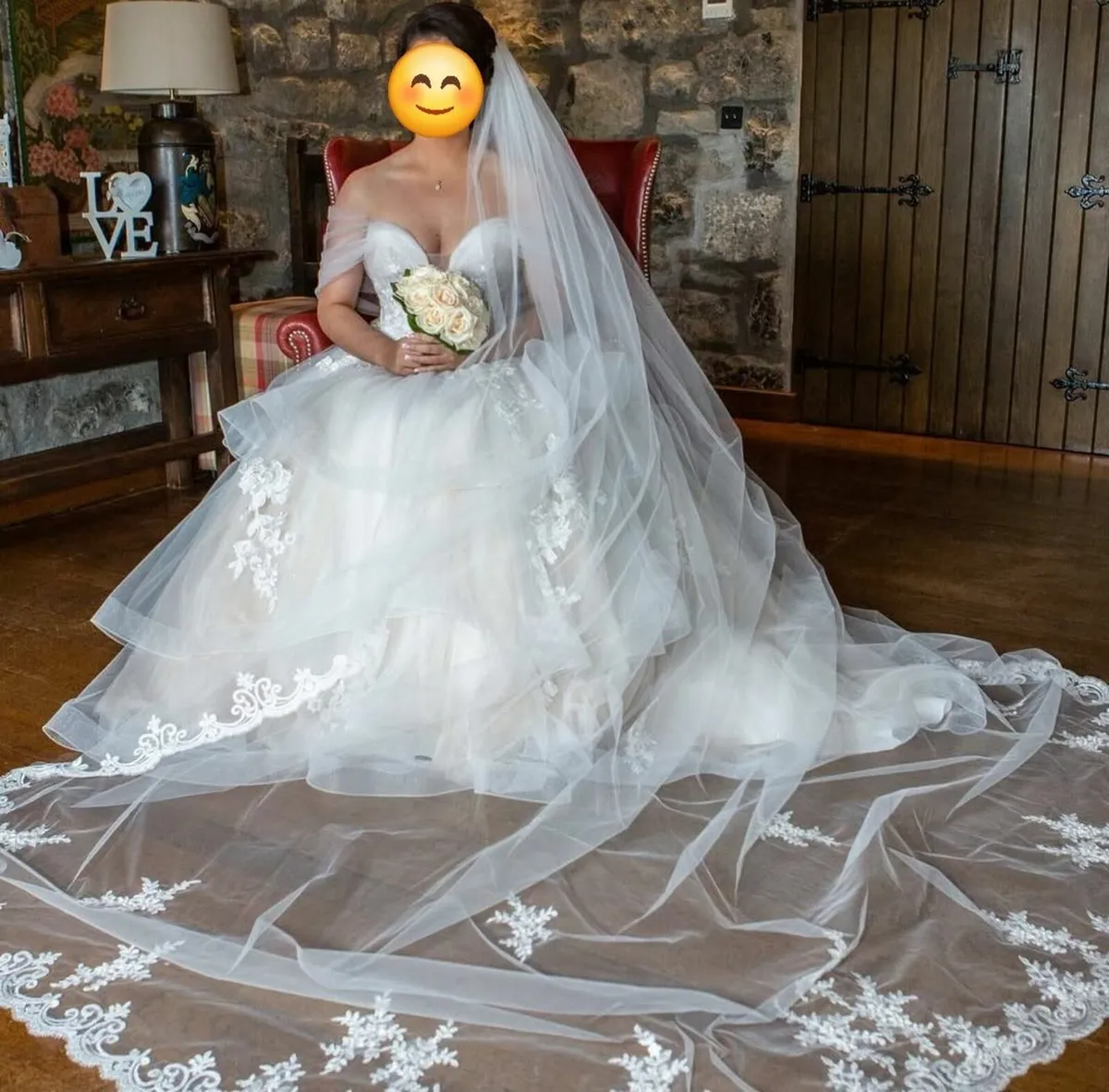 Wedding dress - Image 2