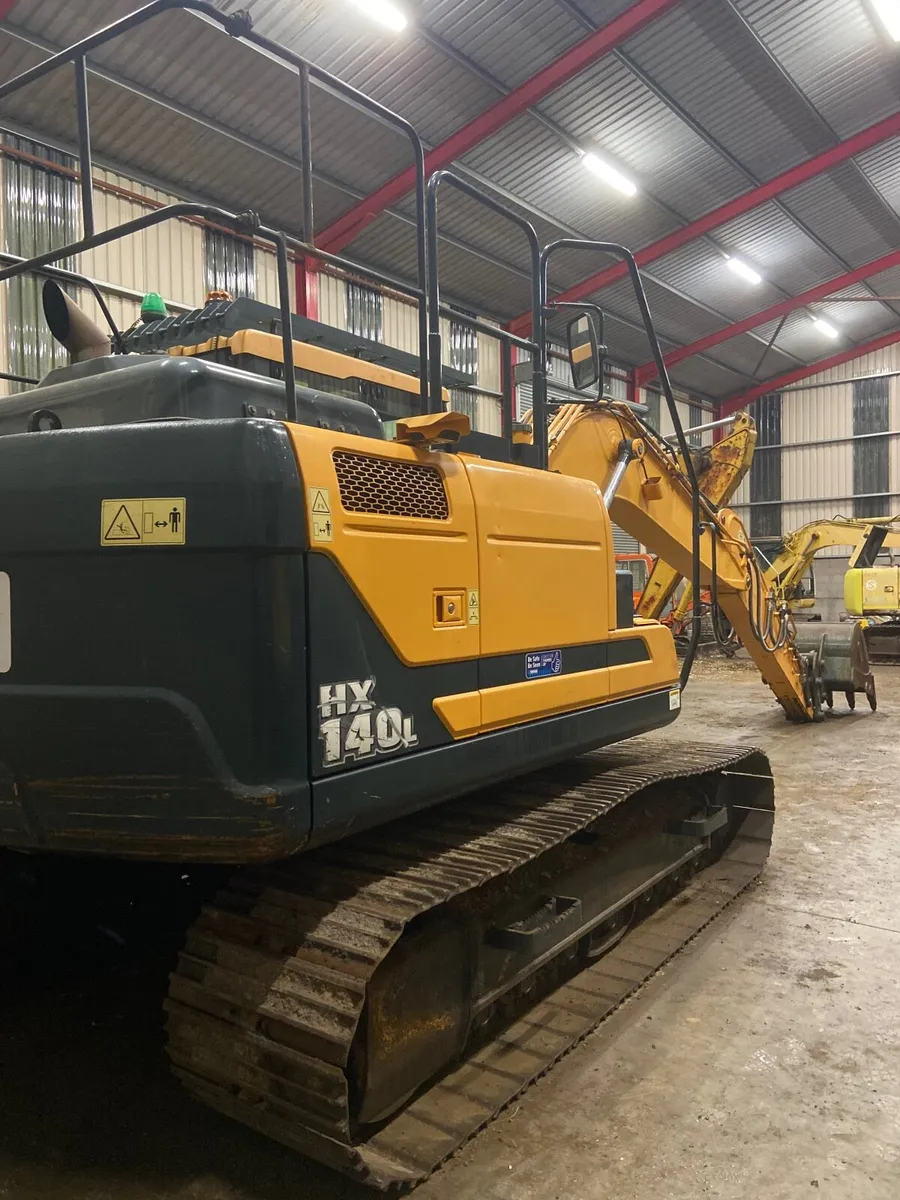 Hyundia 140HX - Image 4