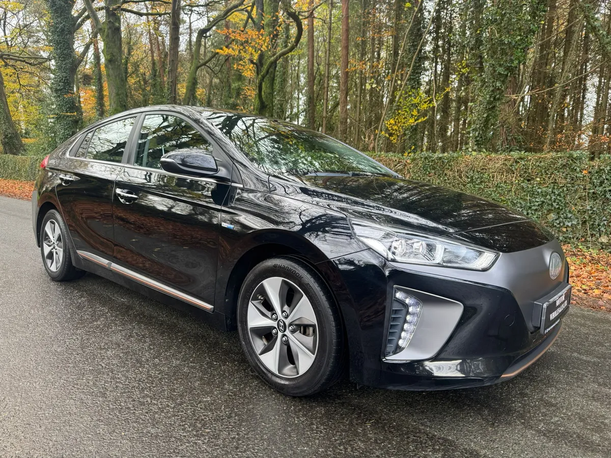 181 HYUNDAI IONIQ EV 28KWH LOW KMS - Image 1
