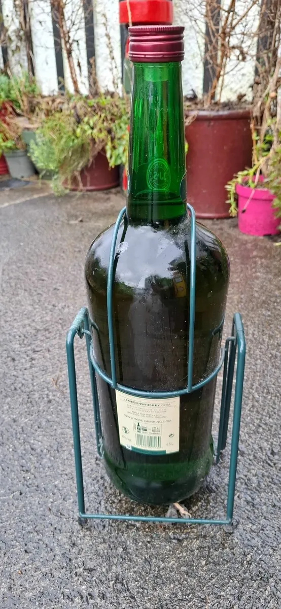 Jameson 4.5L Pouring Bottle - Image 3