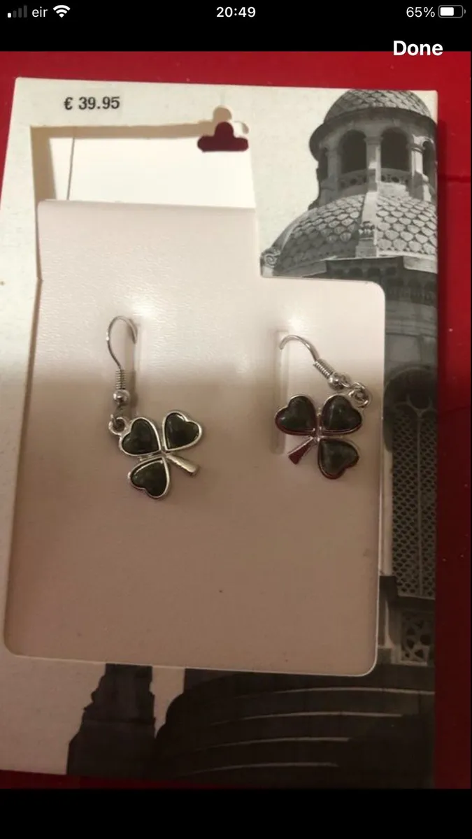 Ladies stunning new earrings €25 - Image 1