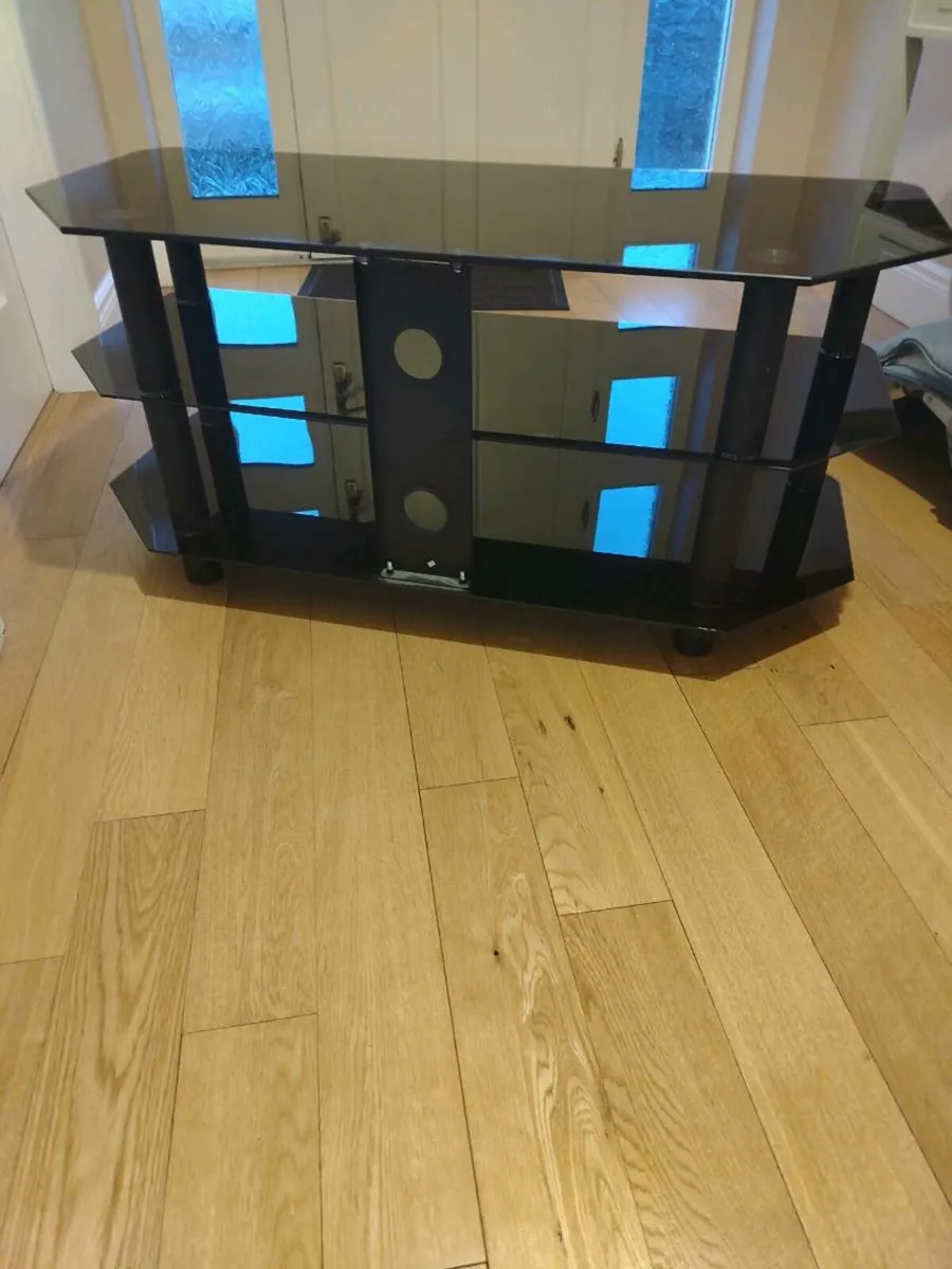 Television stand - Image 2