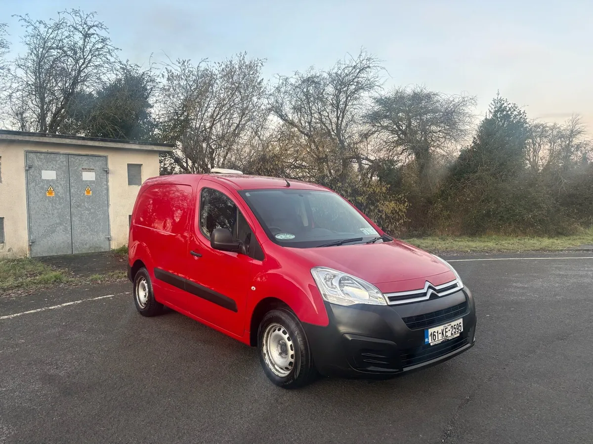2016 CITREON Berlingo 3 seater - Image 1