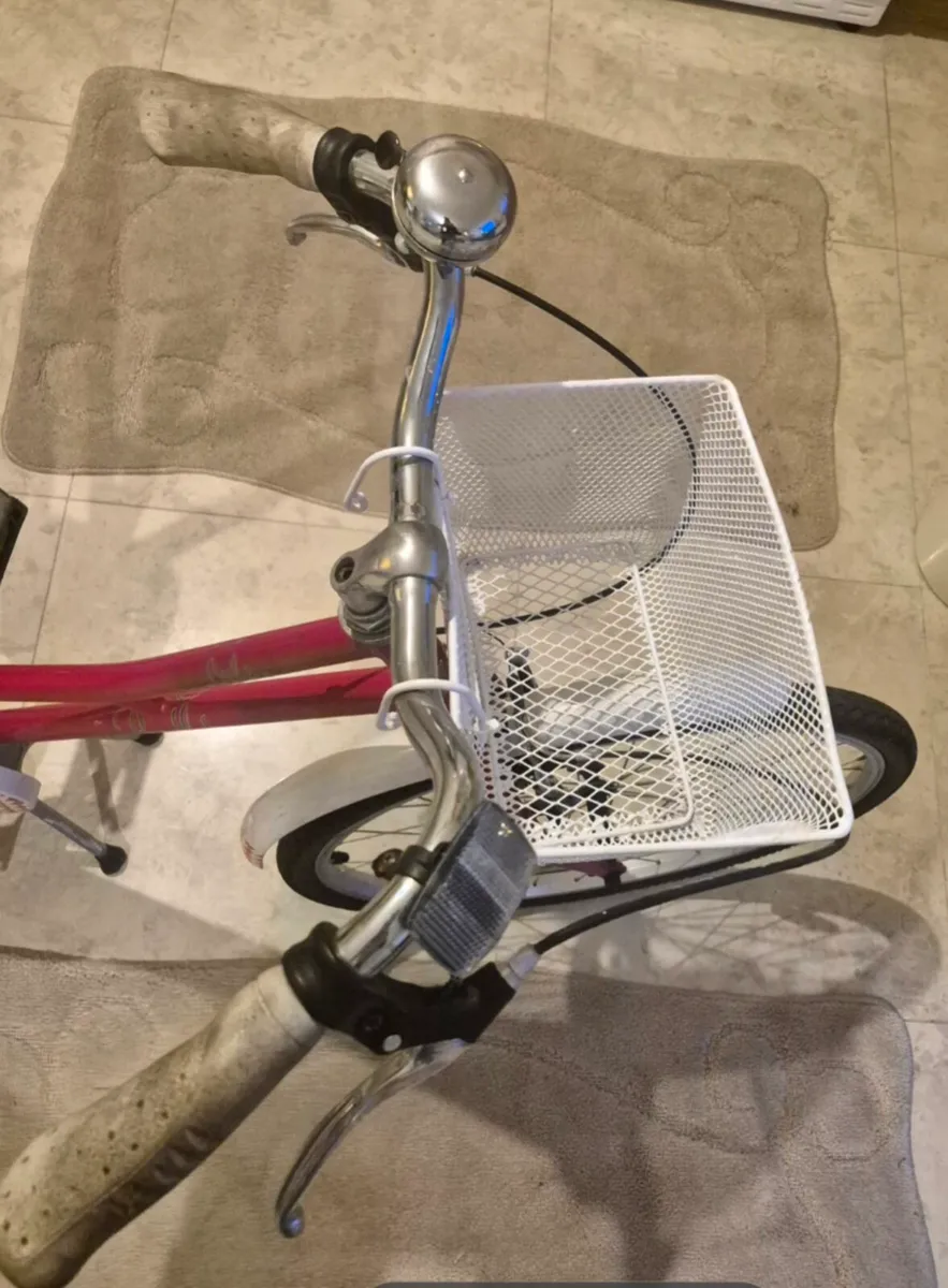 RED PENDLETON CLASSIC LITTLETON LADIES BIKE WHEEL - Image 2