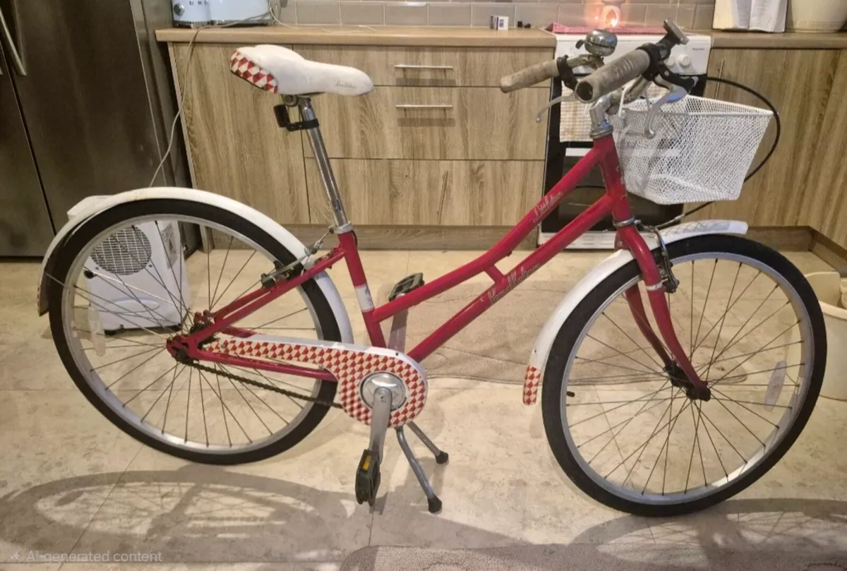 RED PENDLETON CLASSIC LITTLETON LADIES BIKE WHEEL - Image 4