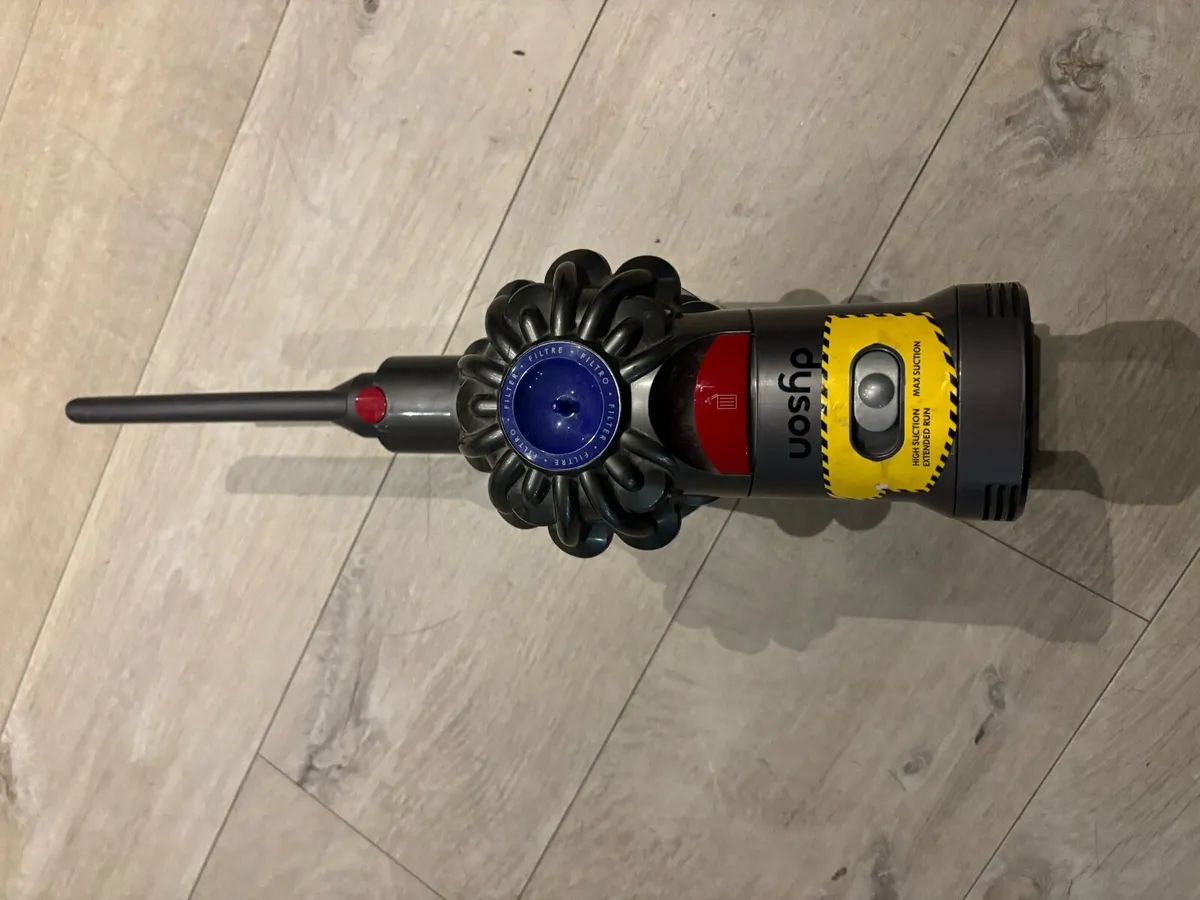 Dyson V7 trigger - Image 1