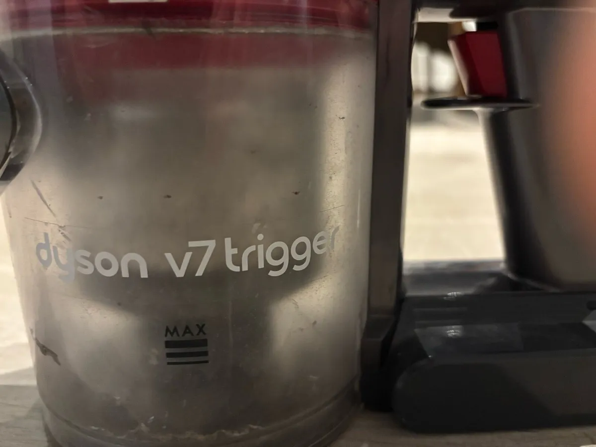Dyson V7 trigger - Image 2