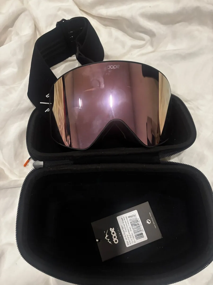Ski Glasses - Image 1