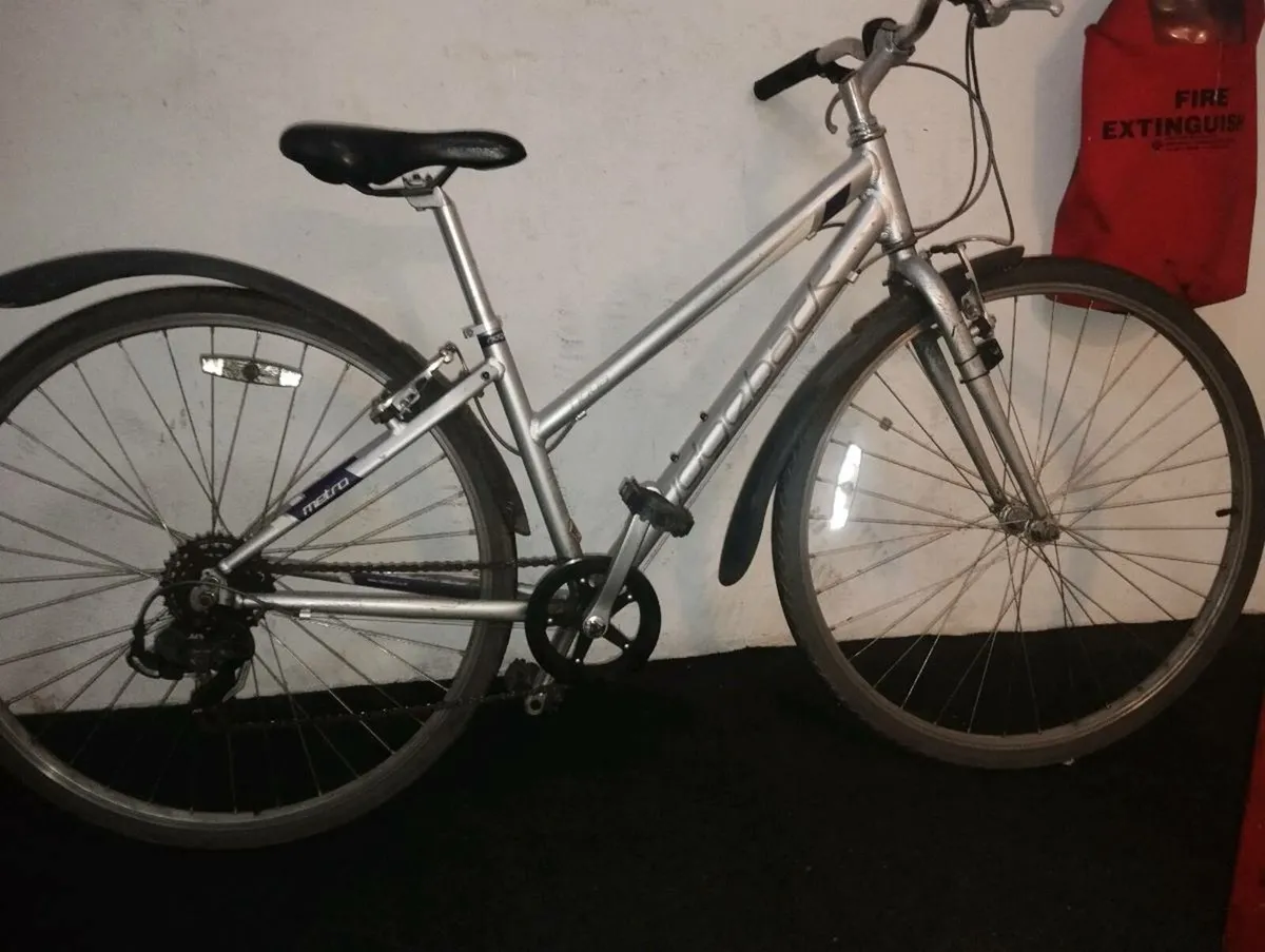 Ladies 28inch hybrid - Image 1