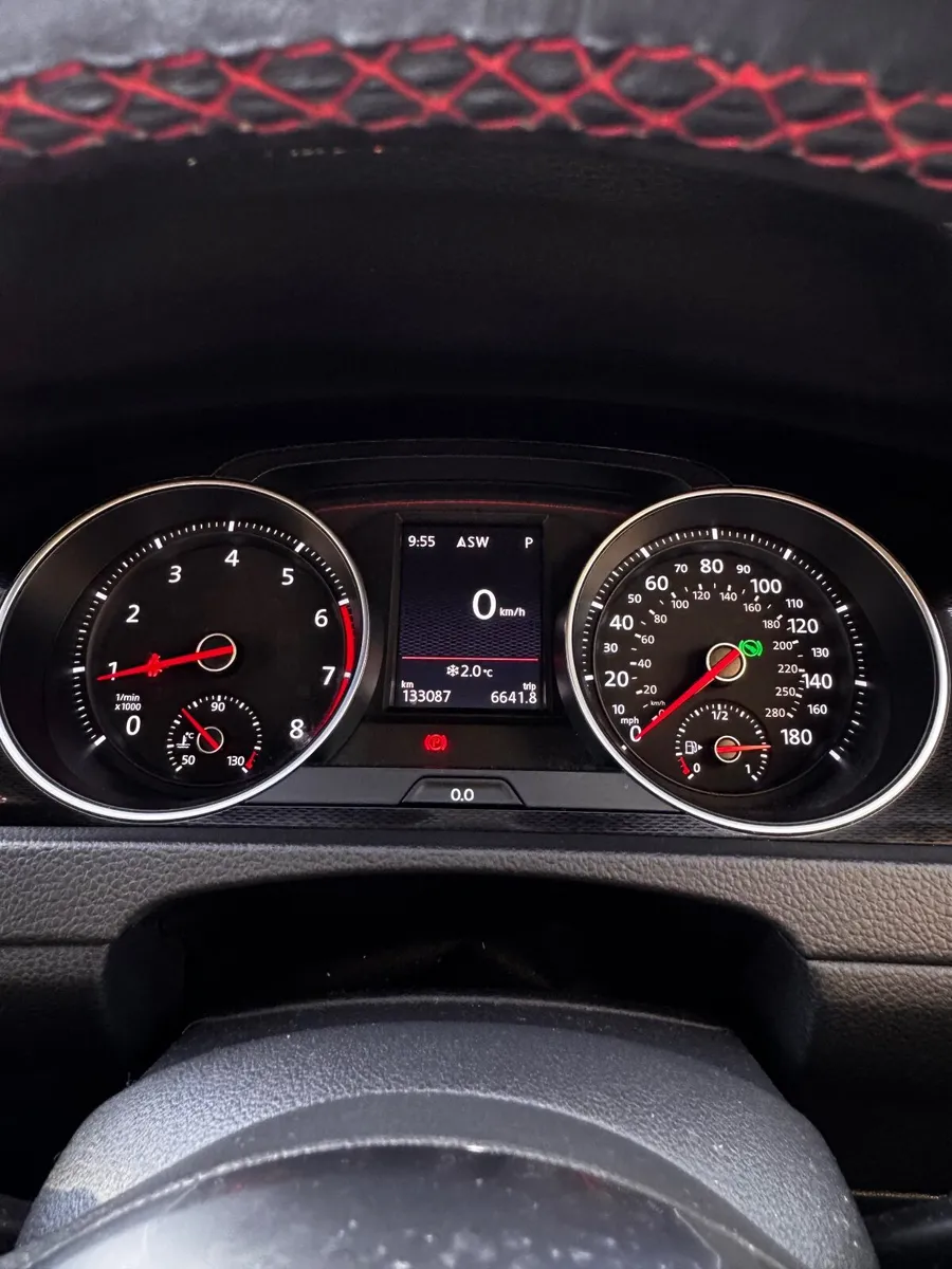 Volkswagen gti mk7 launch edition - Image 2