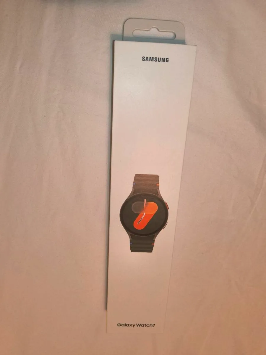 Brand New Samsung Galaxy Smart Watch 7 - Image 1