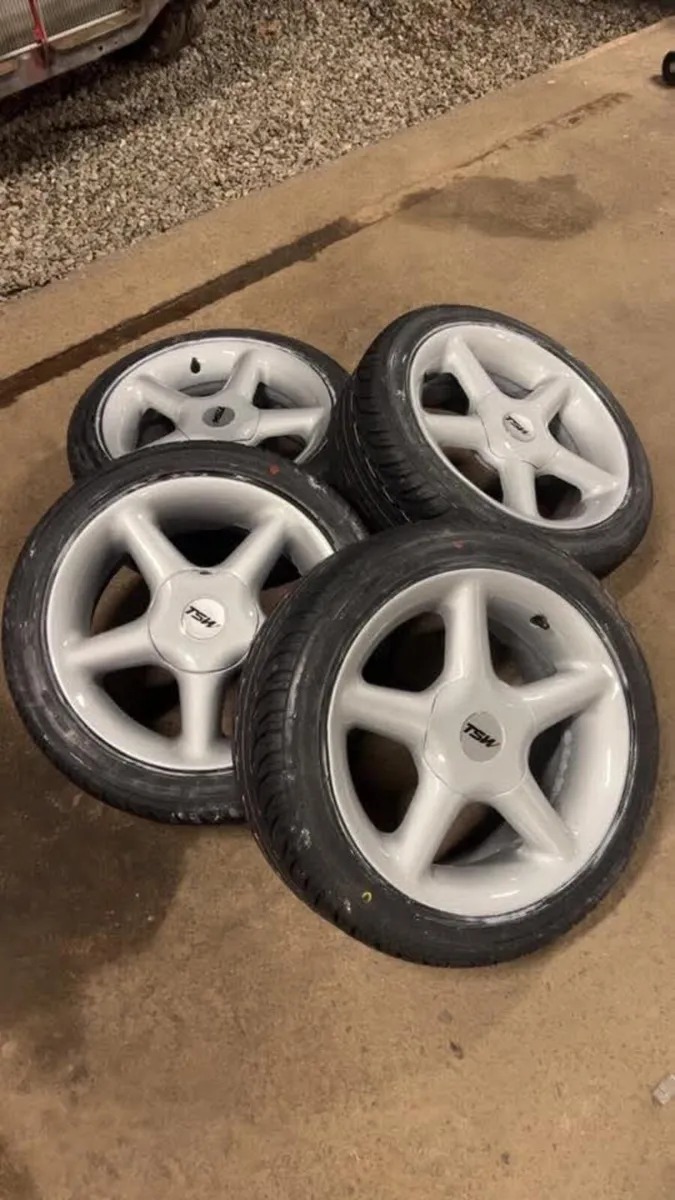 I'm looking to buy tsw stealths nationwide - Image 1