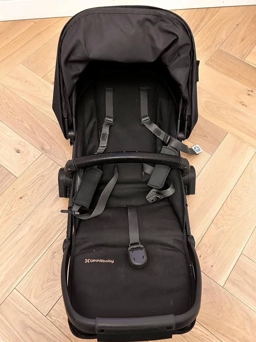 Uppababy Vista V2 Rumble Seat - Jake - Image 1