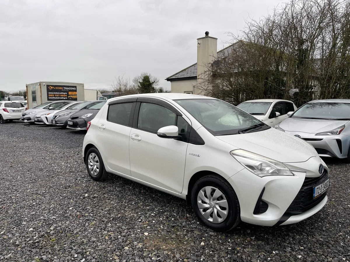 Toyota Vitz 2017 Petrol Hybrid - Image 2