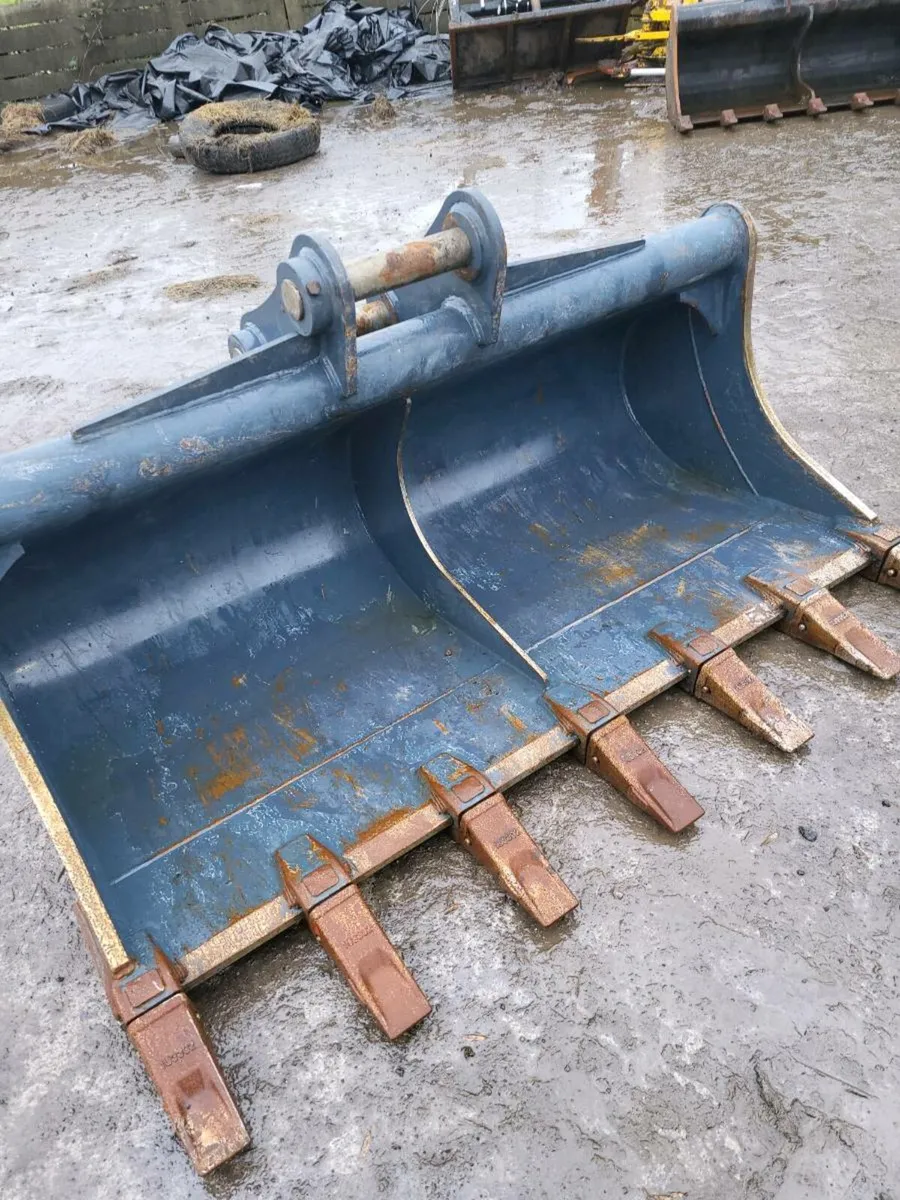 6ft Ditching Bucket - Image 1