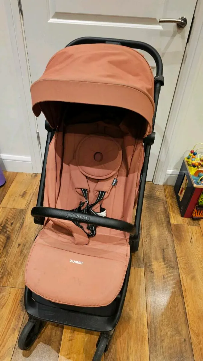 Zummi Stroller for sale - Image 2
