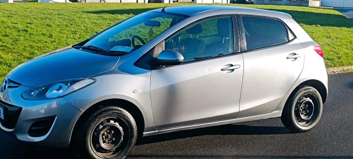 Mazda demio - Image 1