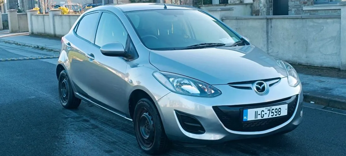 Mazda demio - Image 2