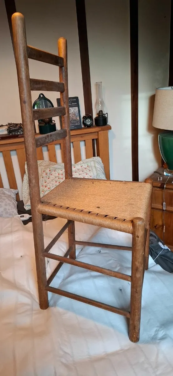 Sugán Chair - Image 2