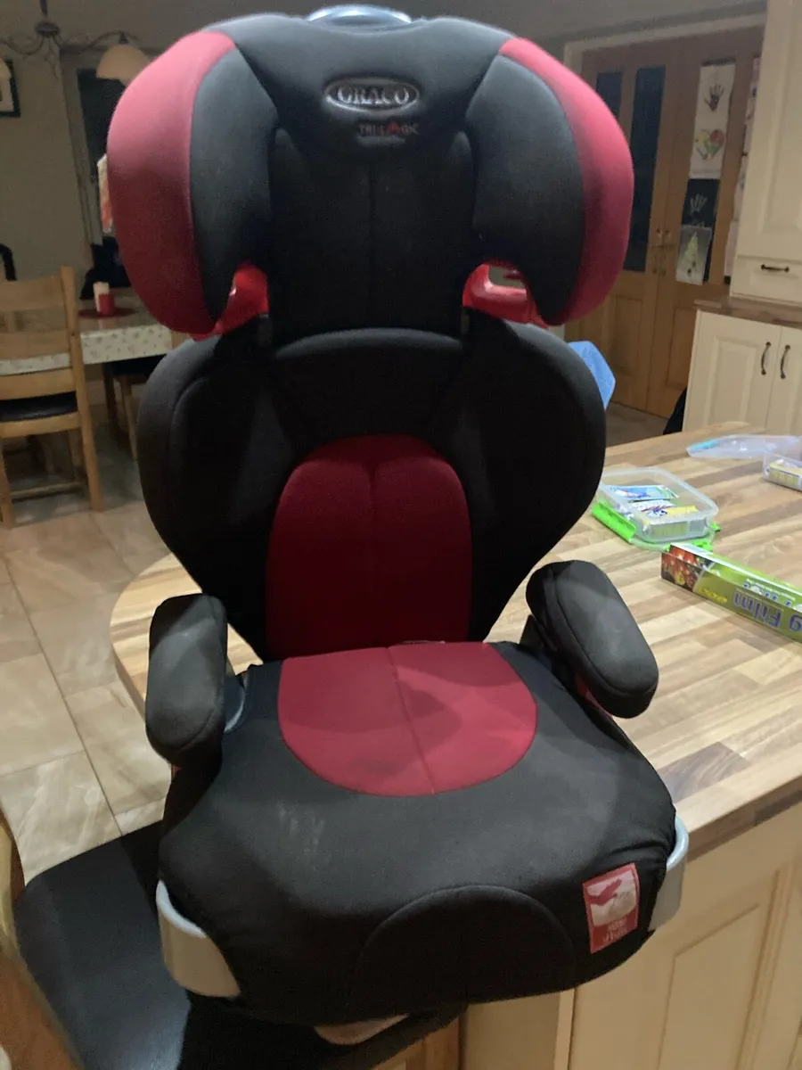 Car seats - Image 1