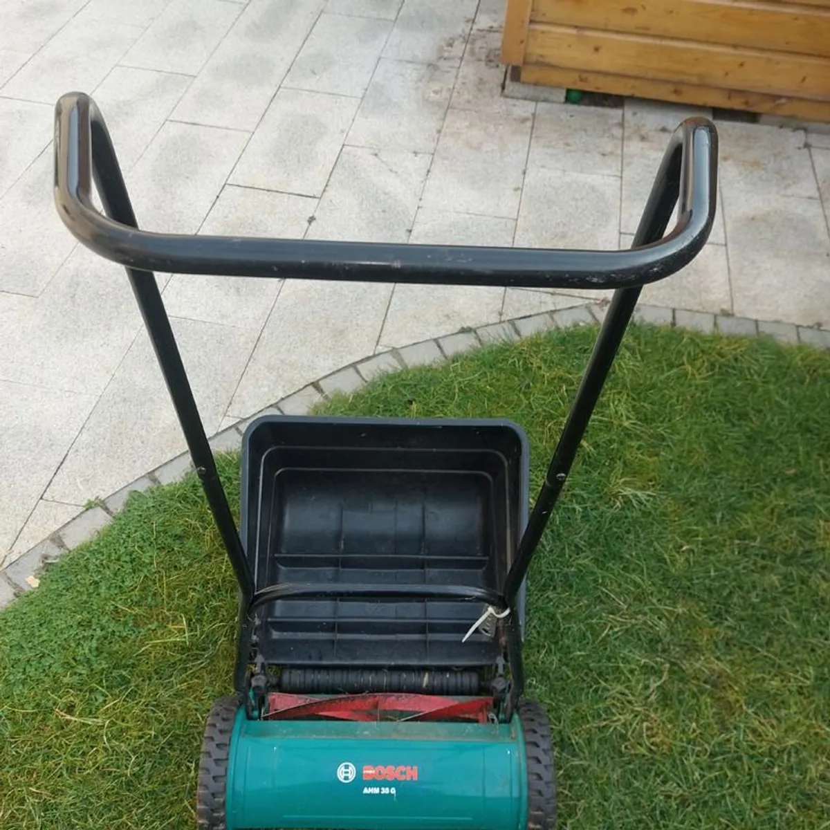 Push Lawnmower - Image 1