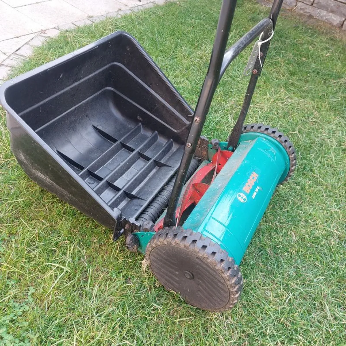 Push Lawnmower - Image 3