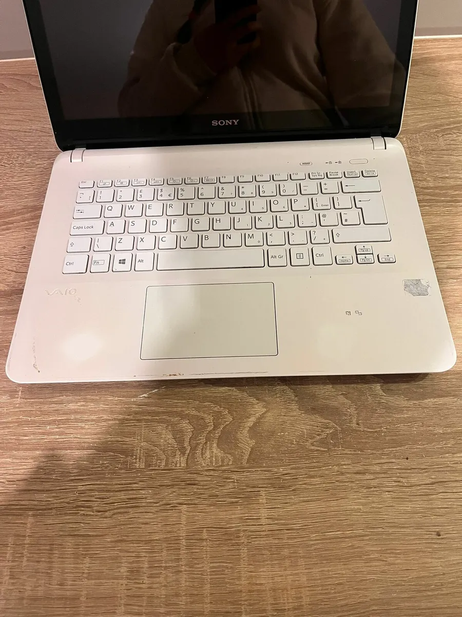 SONY VAIO 15.6"Touchscreen
i7-3537U 2GHz 6GB RAM 7 - Image 3