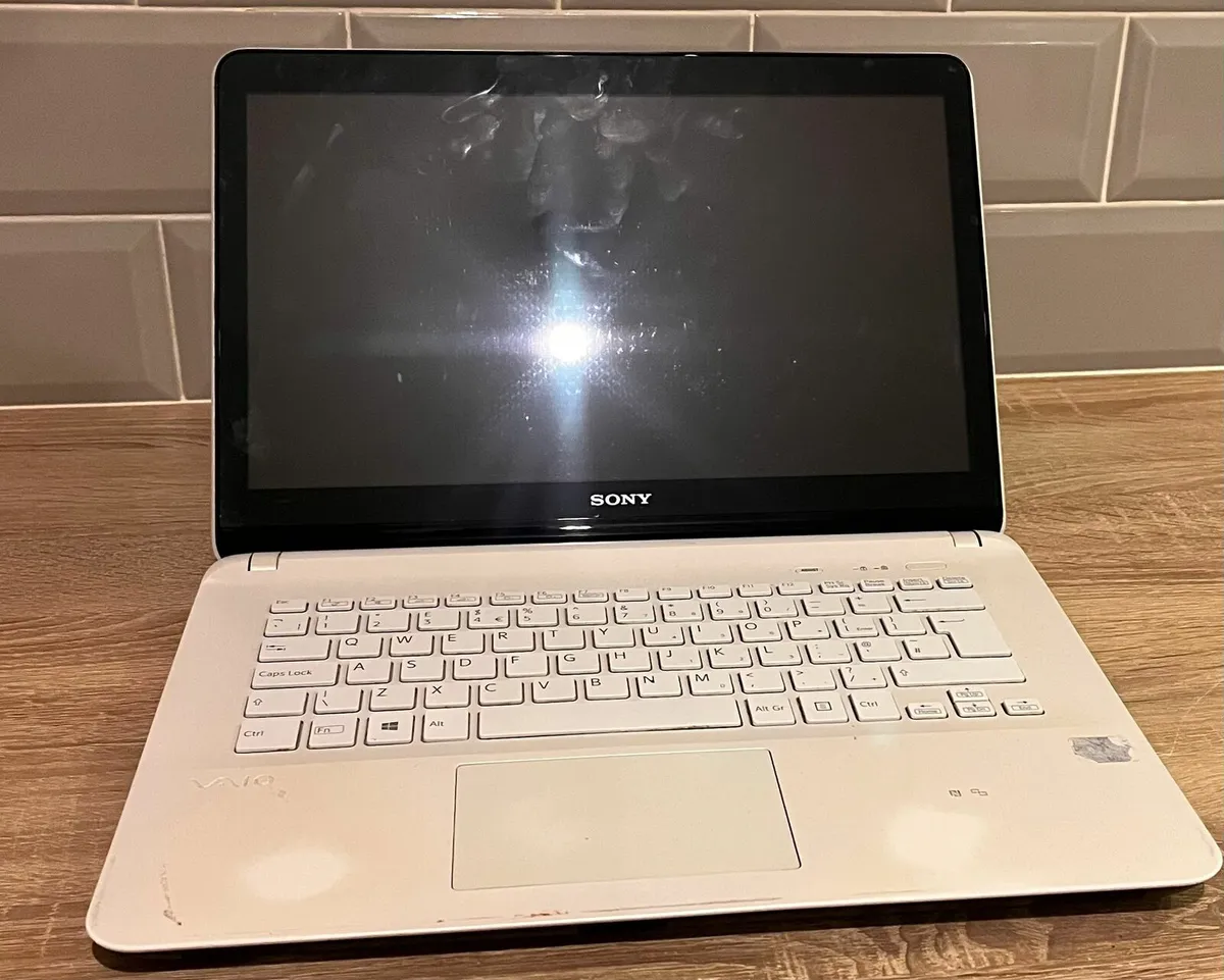 SONY VAIO 15.6"Touchscreen
i7-3537U 2GHz 6GB RAM 7 - Image 4