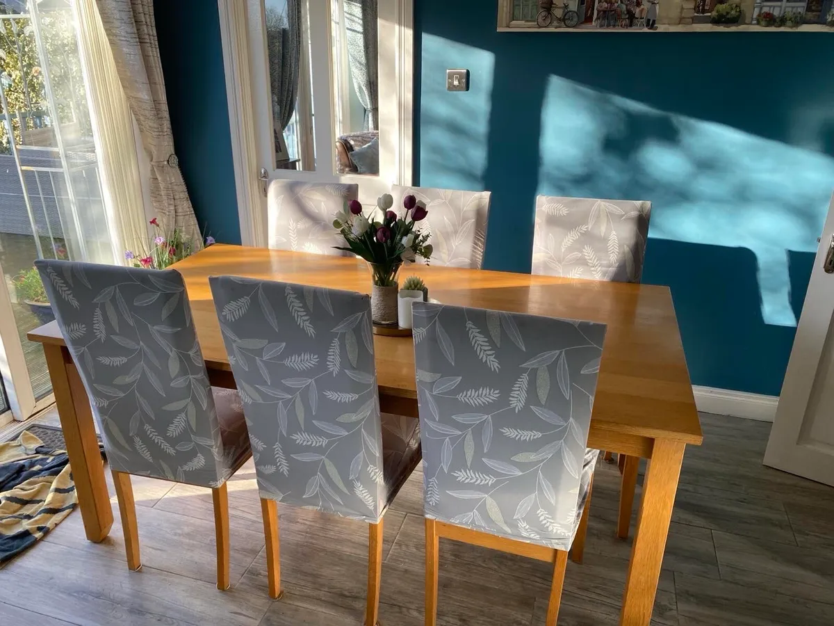 Solid Beech wood Kitchen/dining Table and 6 Chairs - Image 3