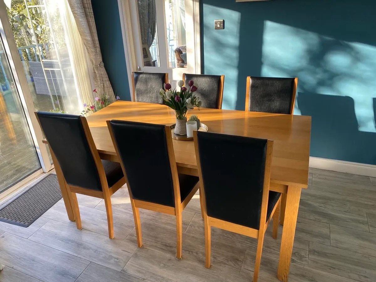 Solid Beech wood Kitchen/dining Table and 6 Chairs - Image 4