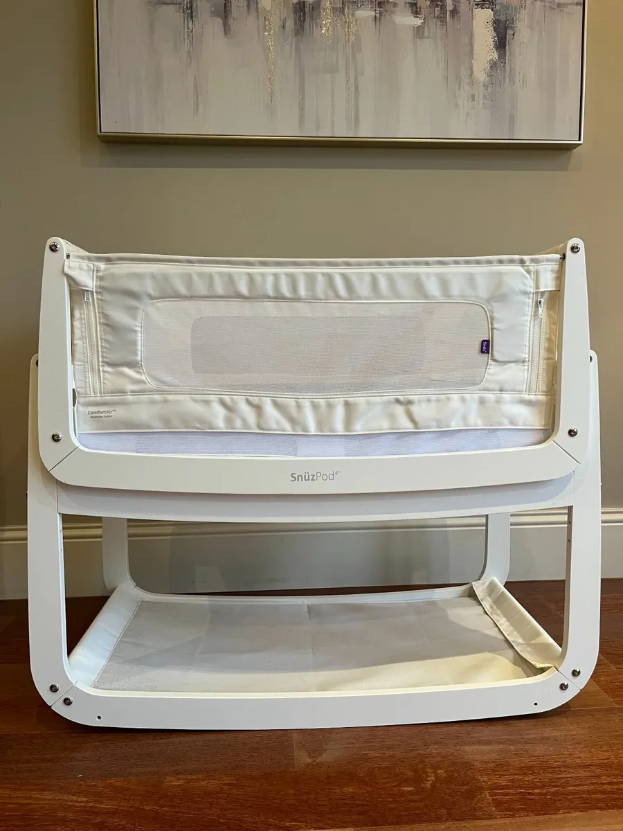 SnuzPod 4 Bedside Crib - Image 1
