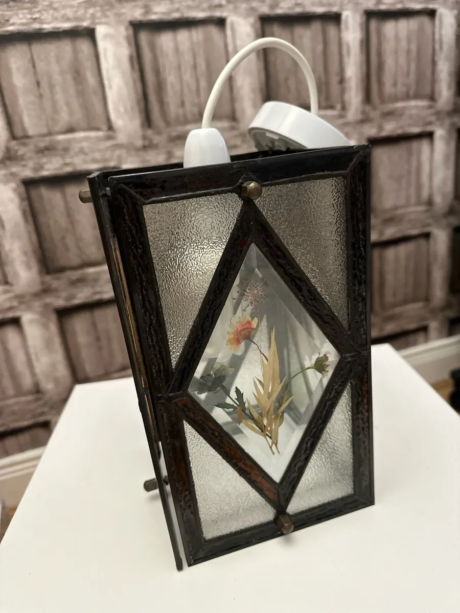 Hanging Glas Lamp with Bulb (like NEW) - Image 1