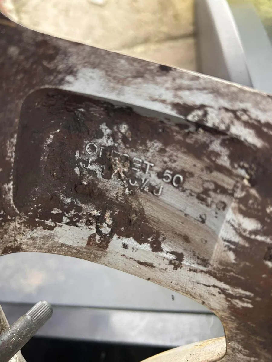 Tires honda 225 65 17 - Image 4