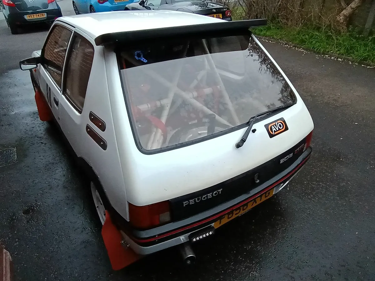 Peugeot 205 1988 - Image 4