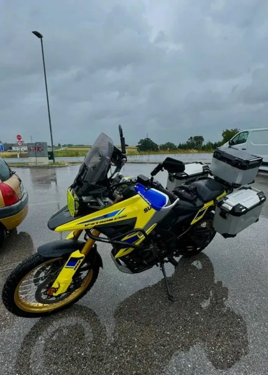 Suzuki Vstrom DL 1050 DE - Image 2