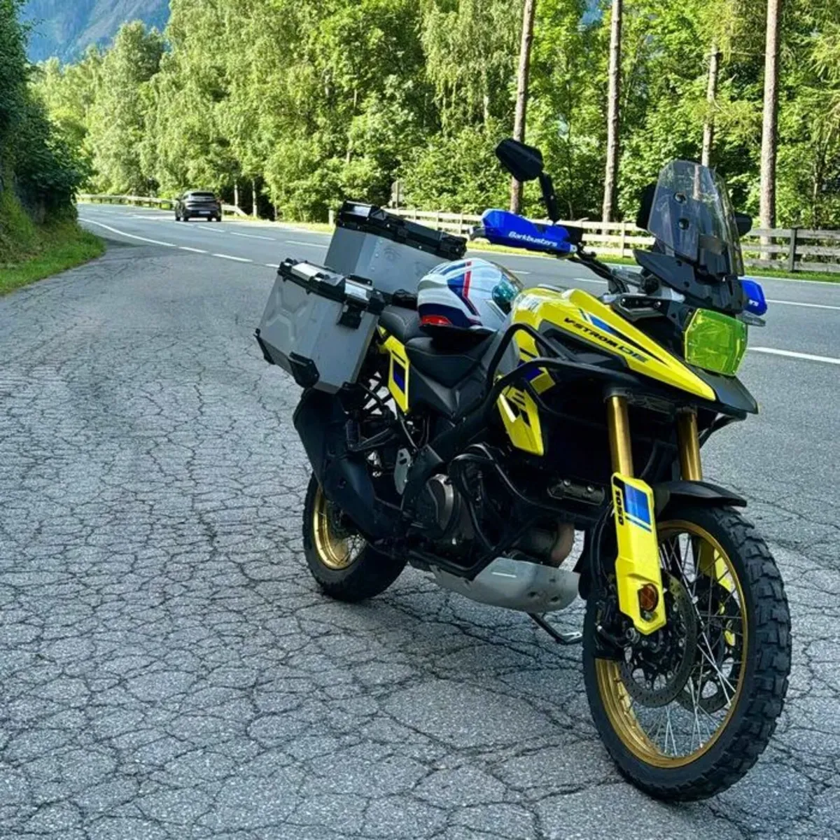 Suzuki Vstrom DL 1050 DE - Image 1