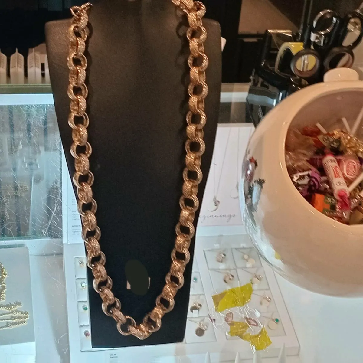 9ct gold chain 95g - Image 1