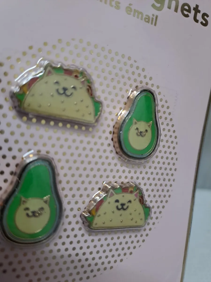Free fridge magnets taco and avo - Image 2