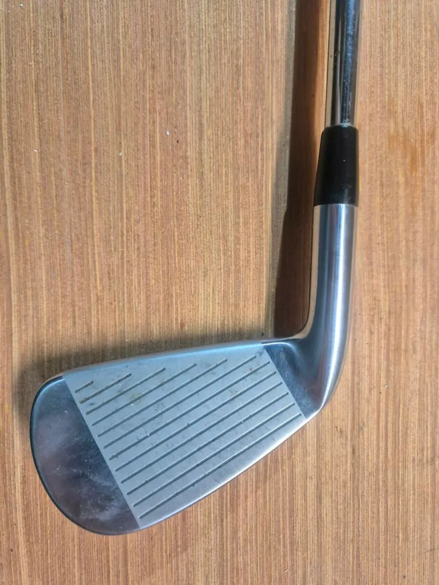 Mizuno 2 Iron - Image 2