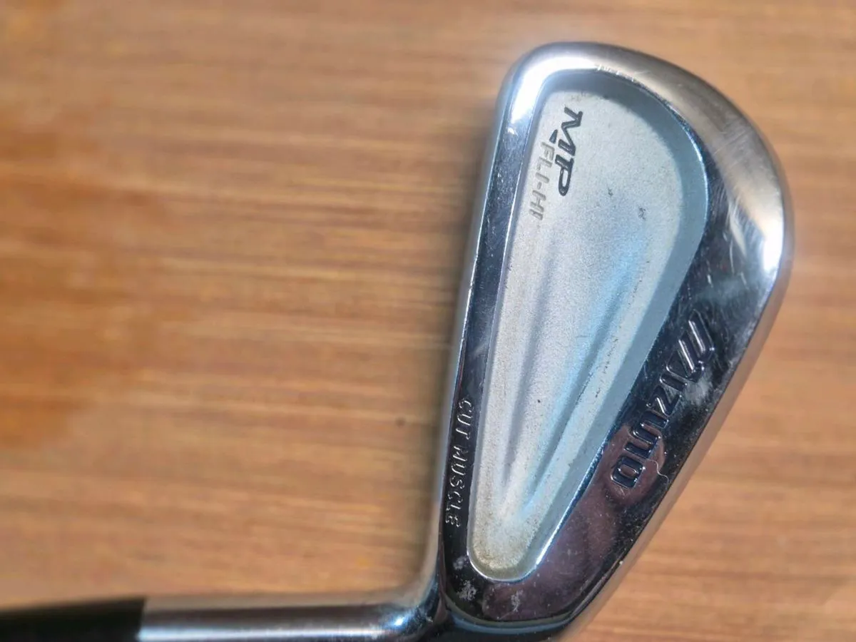 Mizuno 2 Iron - Image 3