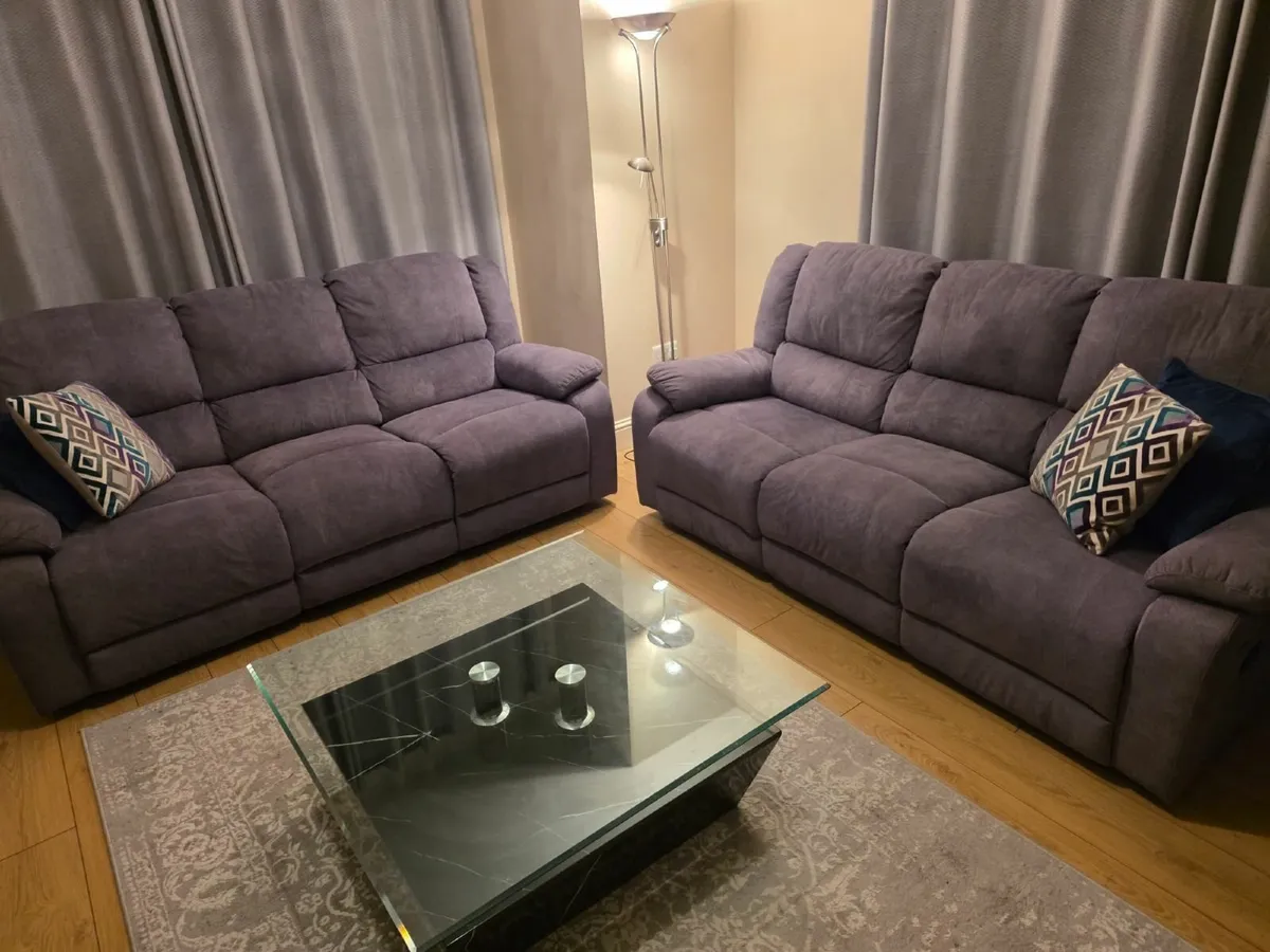 Recliner Couches - Image 1