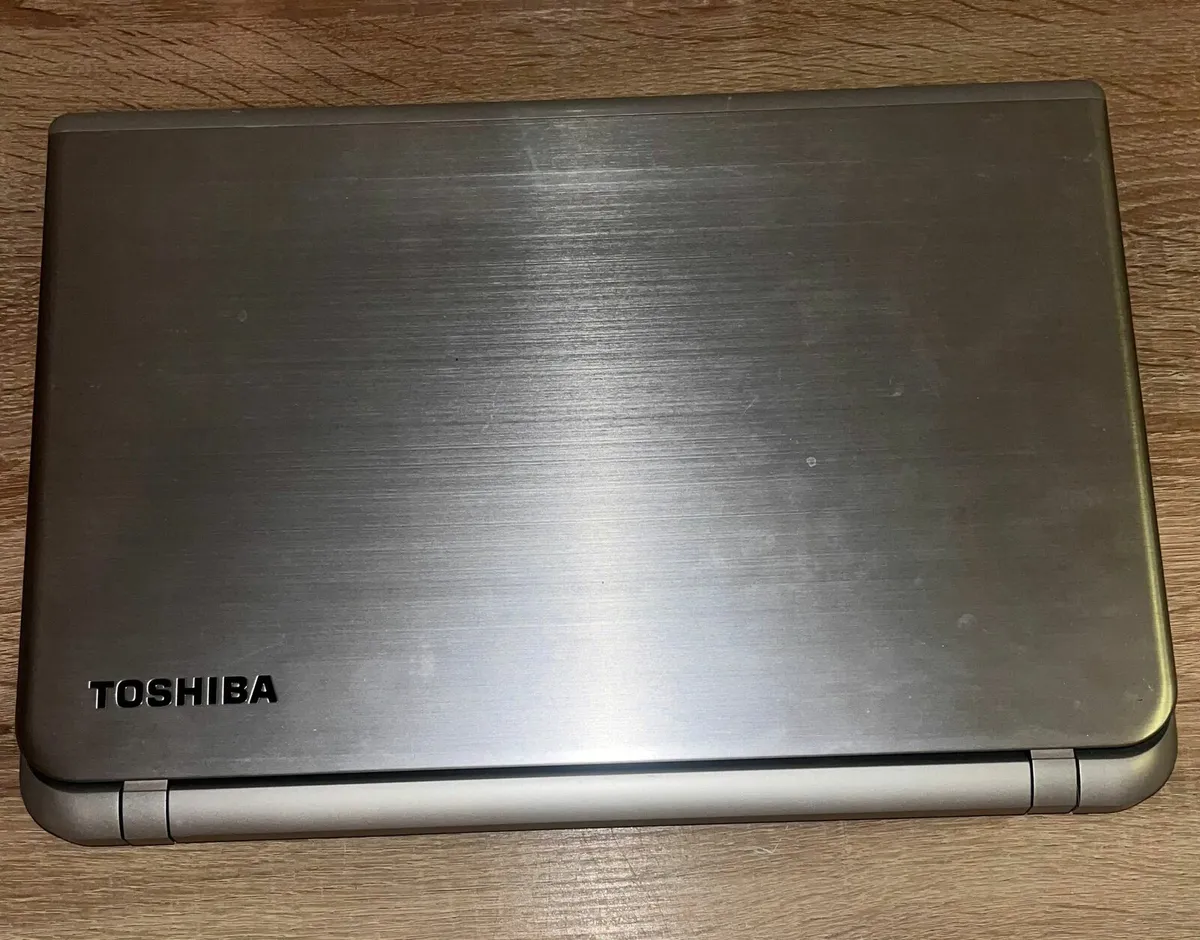 TOSHIBA SATELLITE S50-B, 15.6"
WORKING PERFECT  PE - Image 2