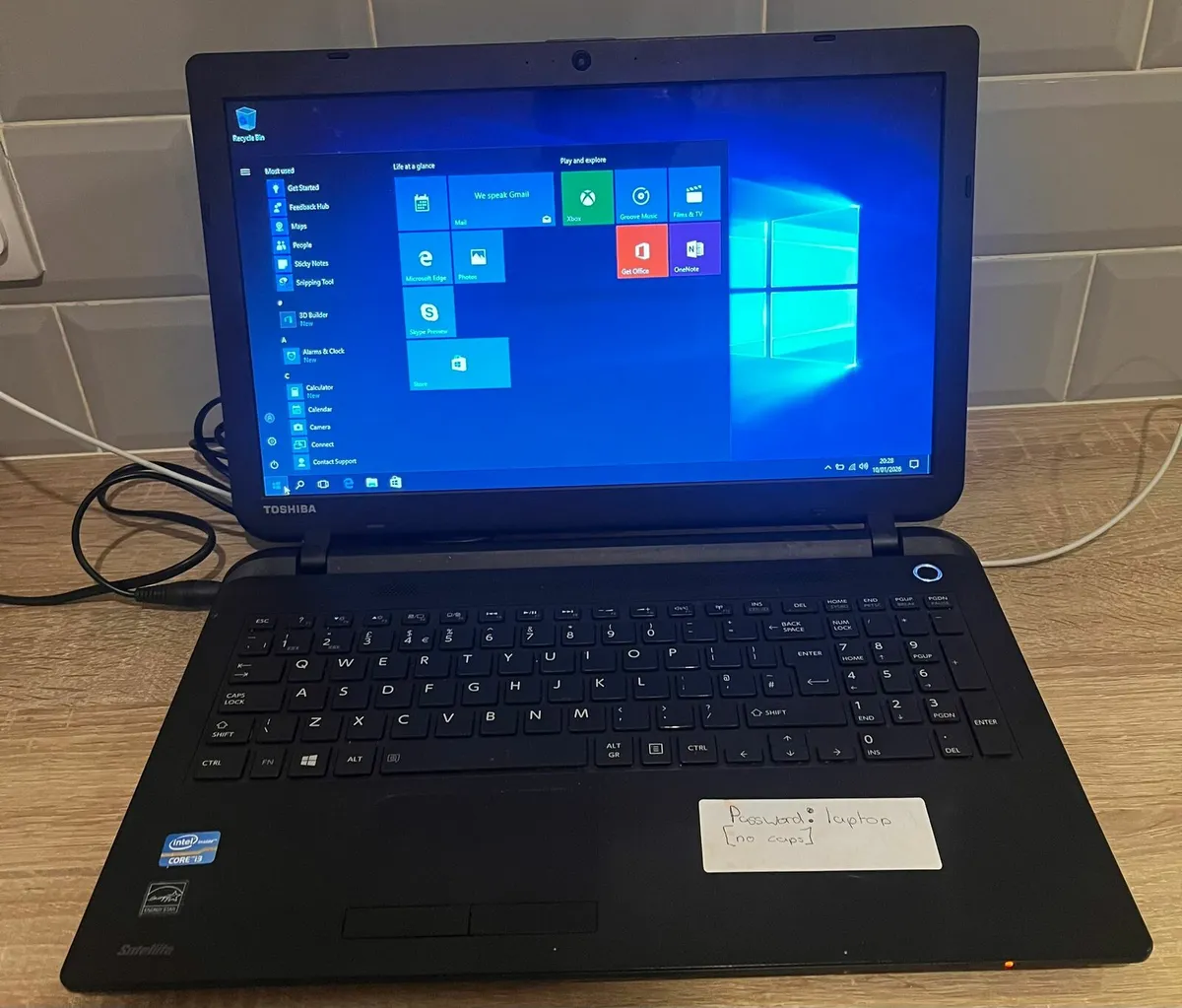 TOSHIBA SATELLITE S50-B, 15.6"
WORKING PERFECT  PE - Image 1