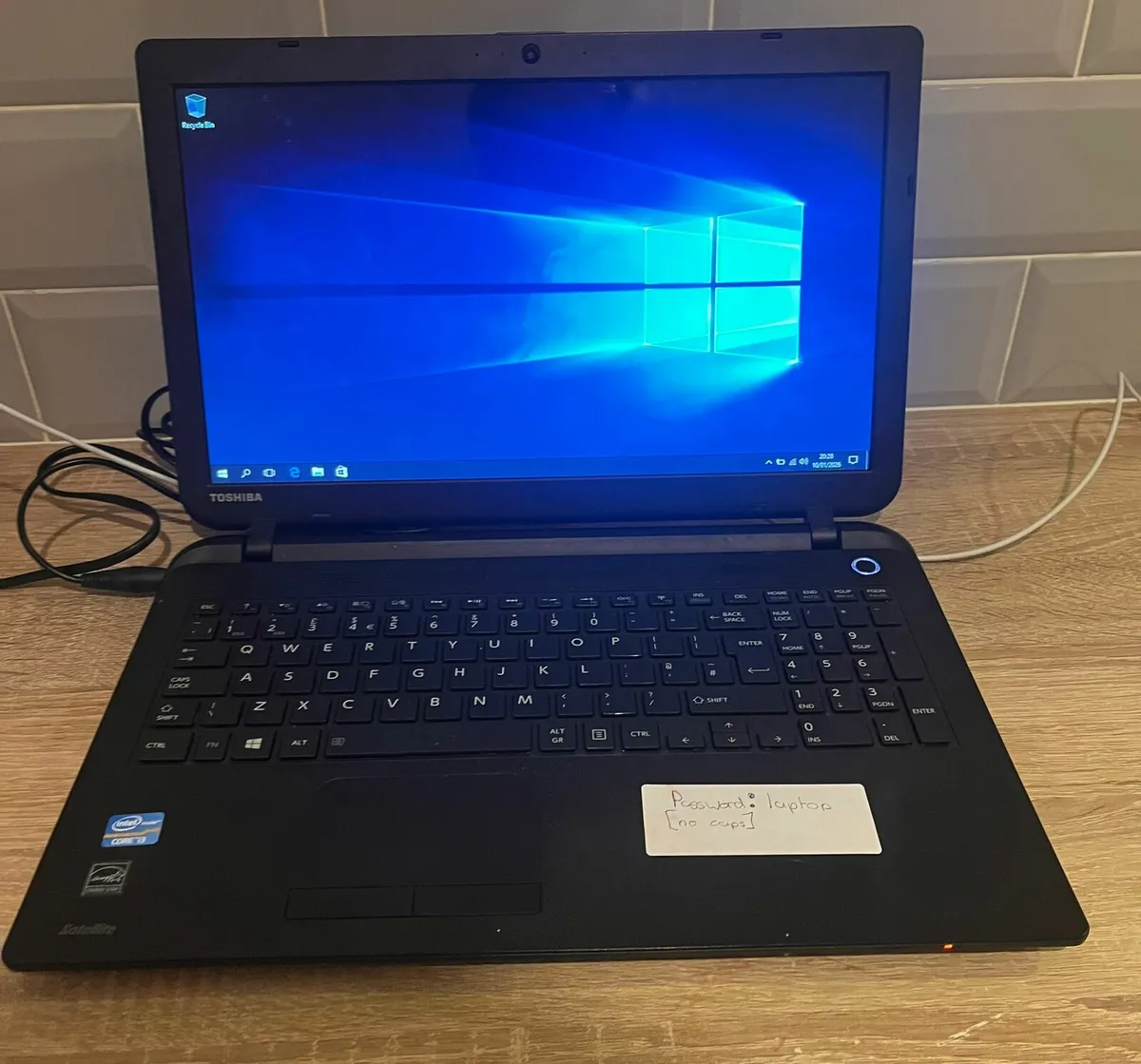 TOSHIBA SATELLITE S50-B, 15.6"
WORKING PERFECT  PE - Image 2