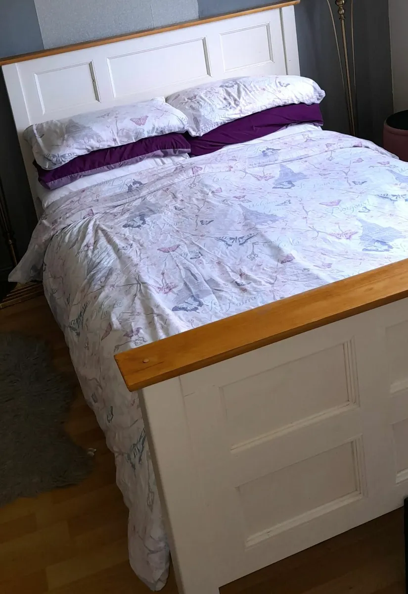 Bed & Tallboy Chest Of Drawers - Image 2