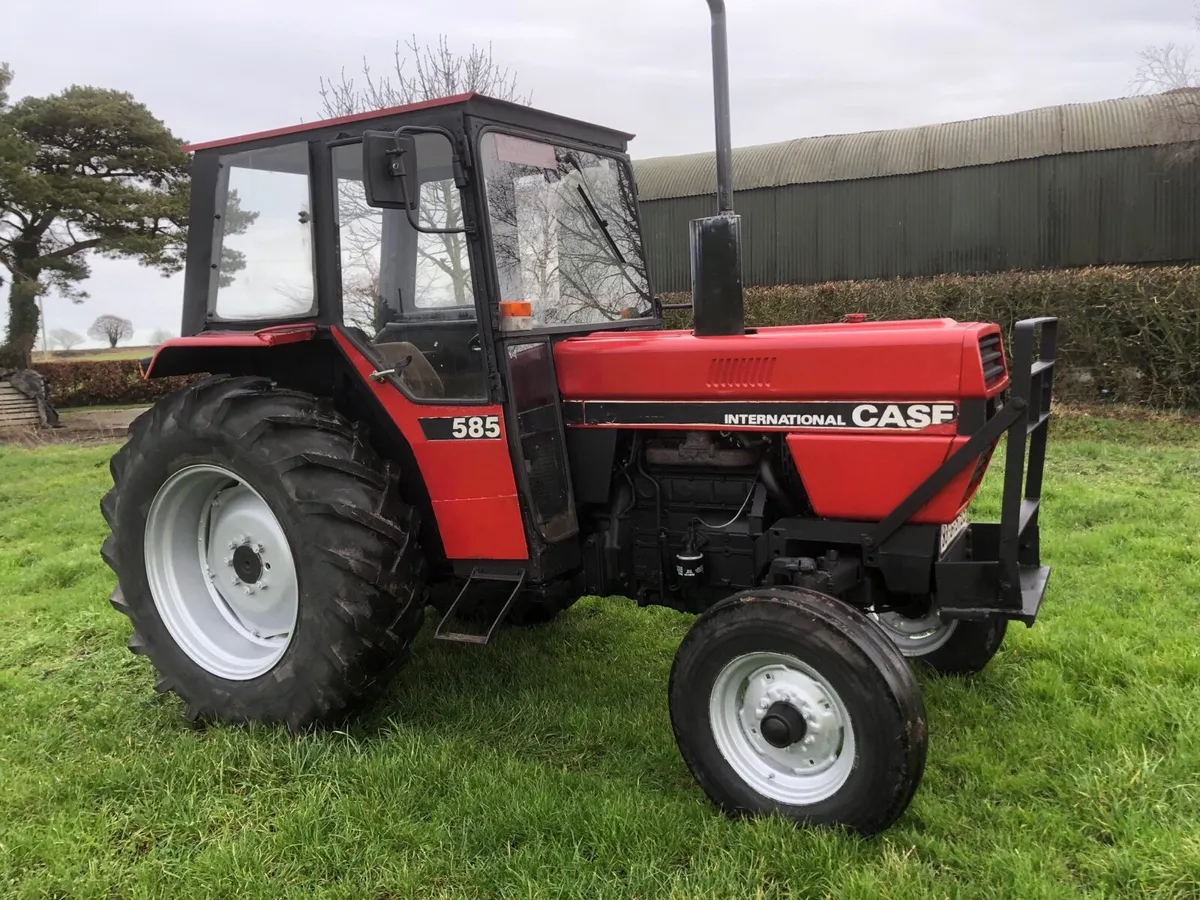 1988 CASE IH AND BALE SPIKE - Image 1