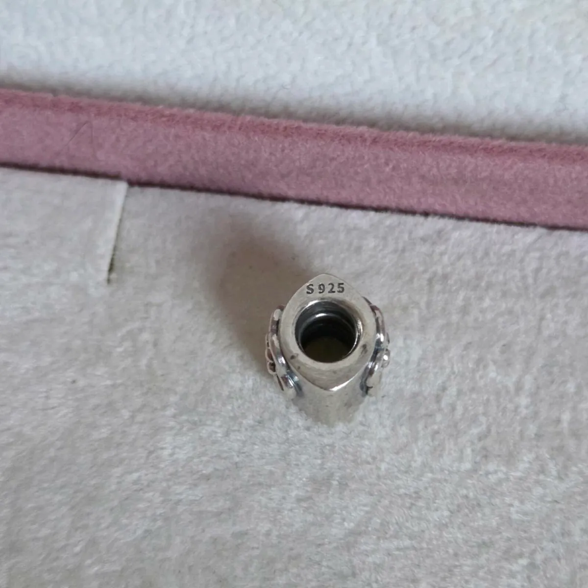 Pandora flower charm excellent condition - Image 4